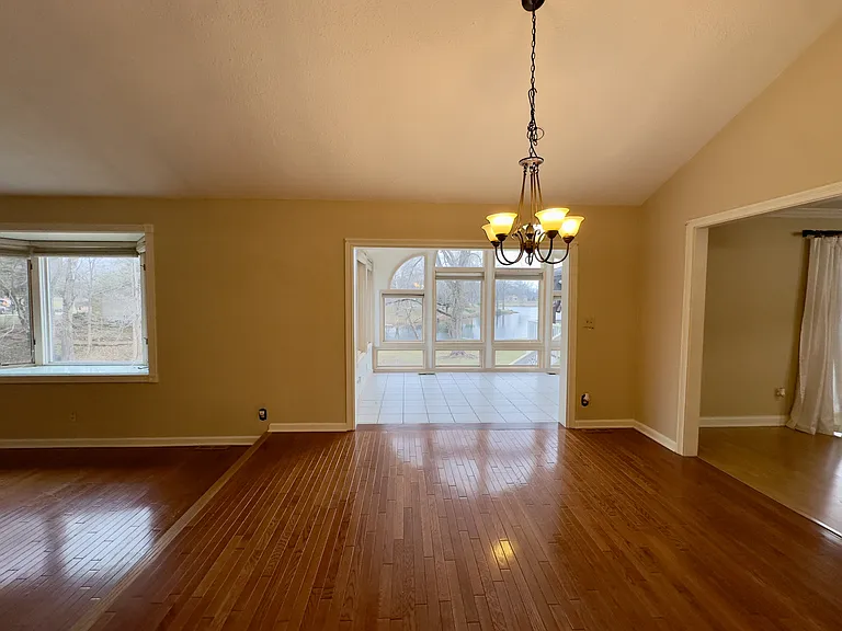 690 Terrace Lake Rd — Photo 22
