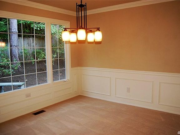 2nd image of 20331 NE 40th Ct