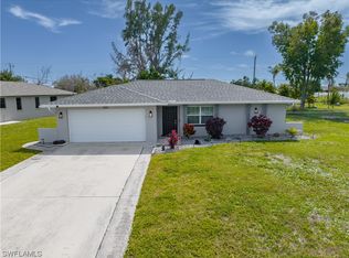 330 SW 28th Ter, Cape Coral, FL 33914