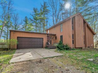 2720 Oak Grove Rd, North Branch, MI 48461