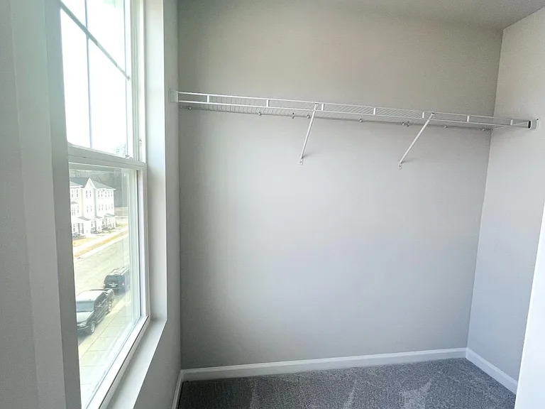 153 Summer Violet Ln — Photo 11