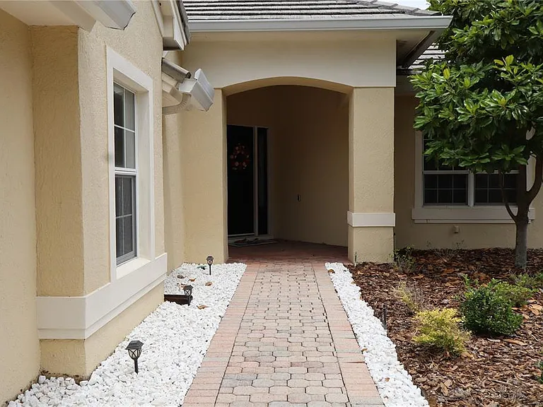 10842 Woodchase Cir — Photo 13