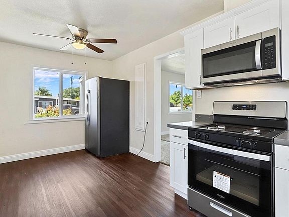 5th image of 542 Kolher St