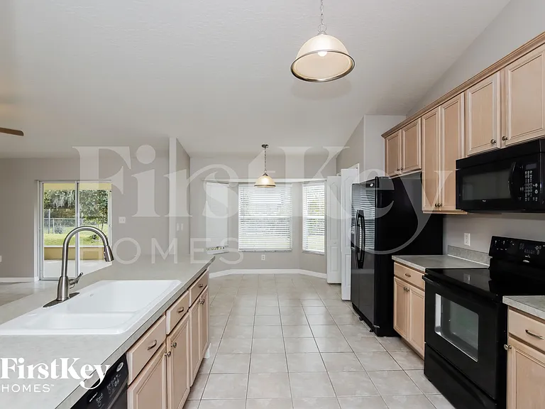 766 Altara Ln NE — Photo 6