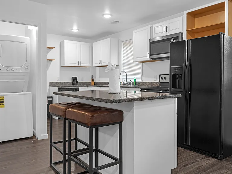 2533 Godfrey Dr NW — Photo 9