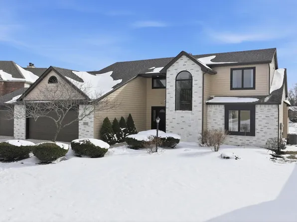 9818 Sea View Cv, Fort Wayne, IN 46835