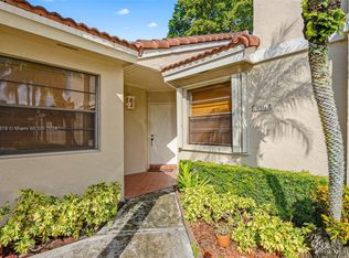 17234 NW 60th Ct, Hialeah, FL 33015
