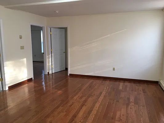 Rented by Le Parc Property Management LTD. | media 1