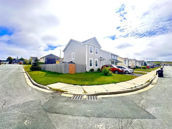 7 Long Beach Street, St. John's, NL A1G1X1