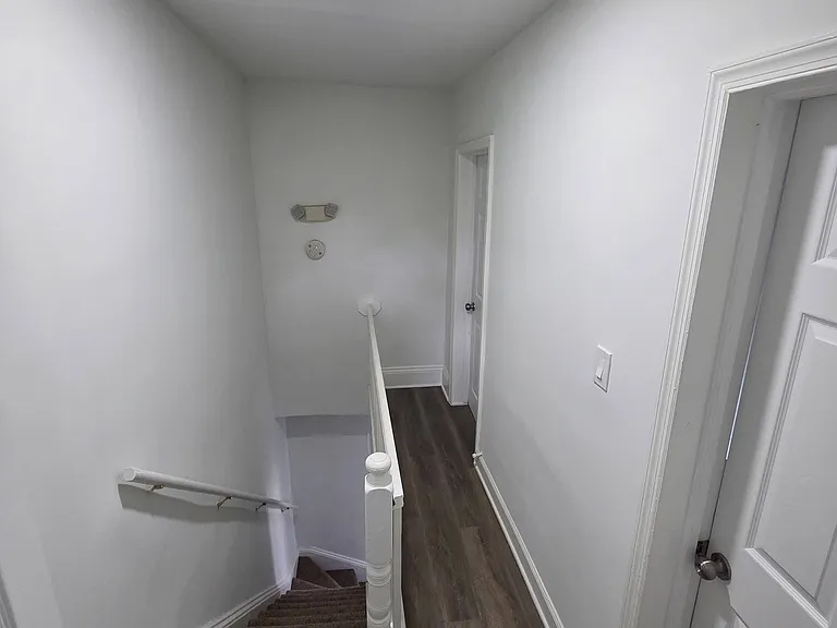 3rd floor hallway