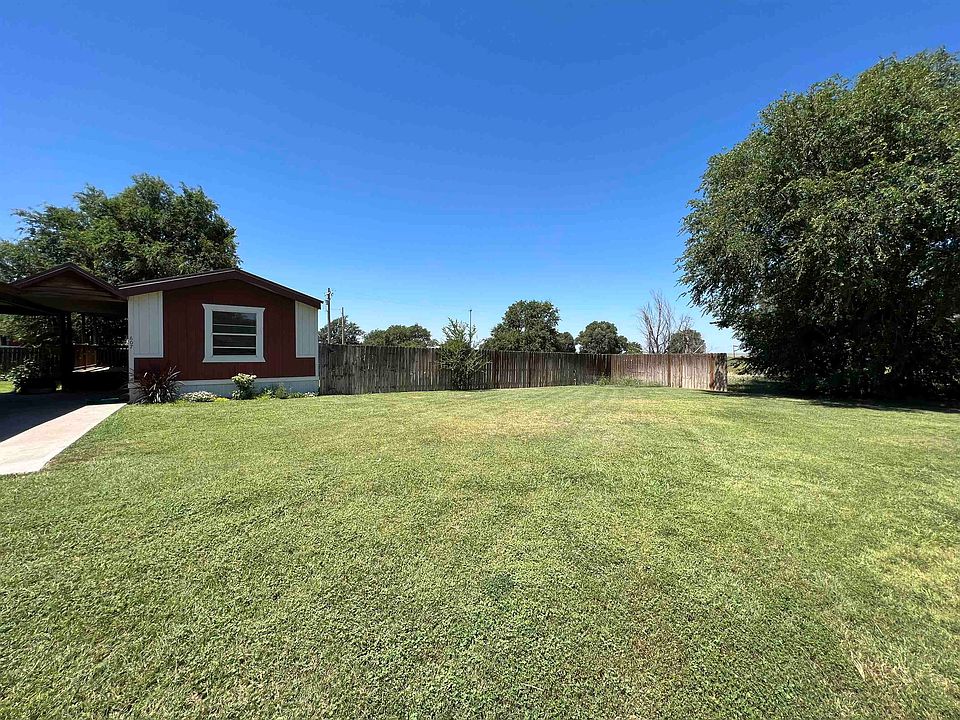 607 NE 3rd St, Texhoma, OK 73949 Zillow