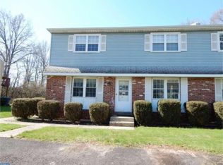 120 S Girard Ter, Hatfield, PA 19440