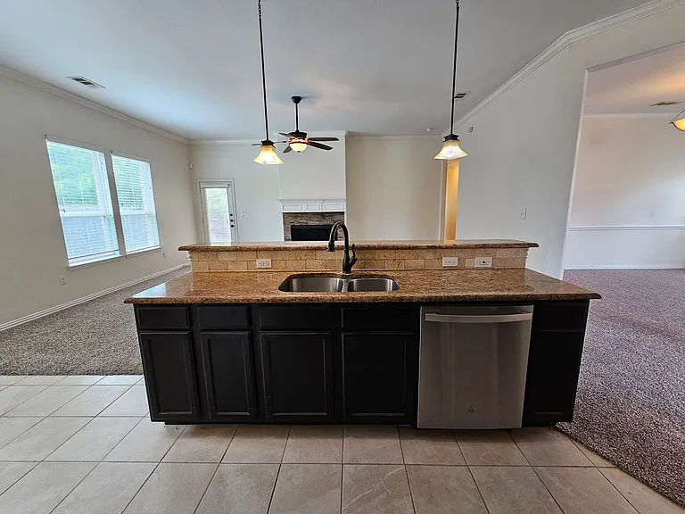 7721 Oak Garden Trl — Photo 10
