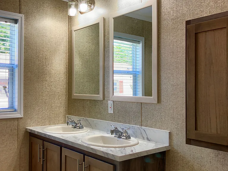 Cedar Terrace — Photo 9