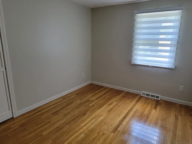 31 Barton Rd — Photo 14