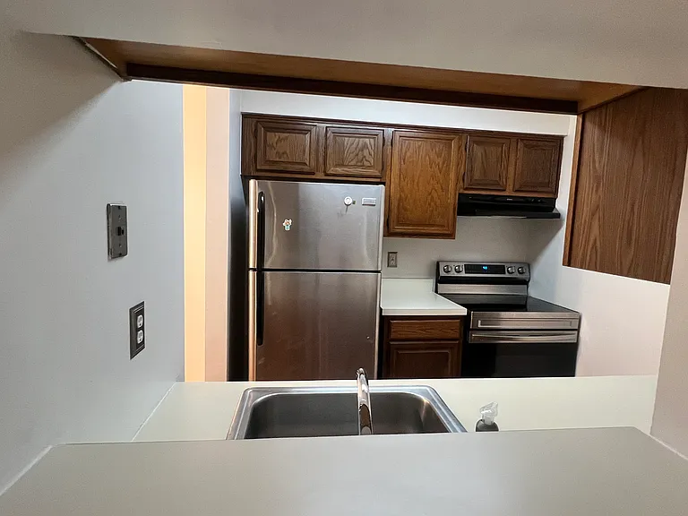 4709 Ravens Crest Dr — Photo 5