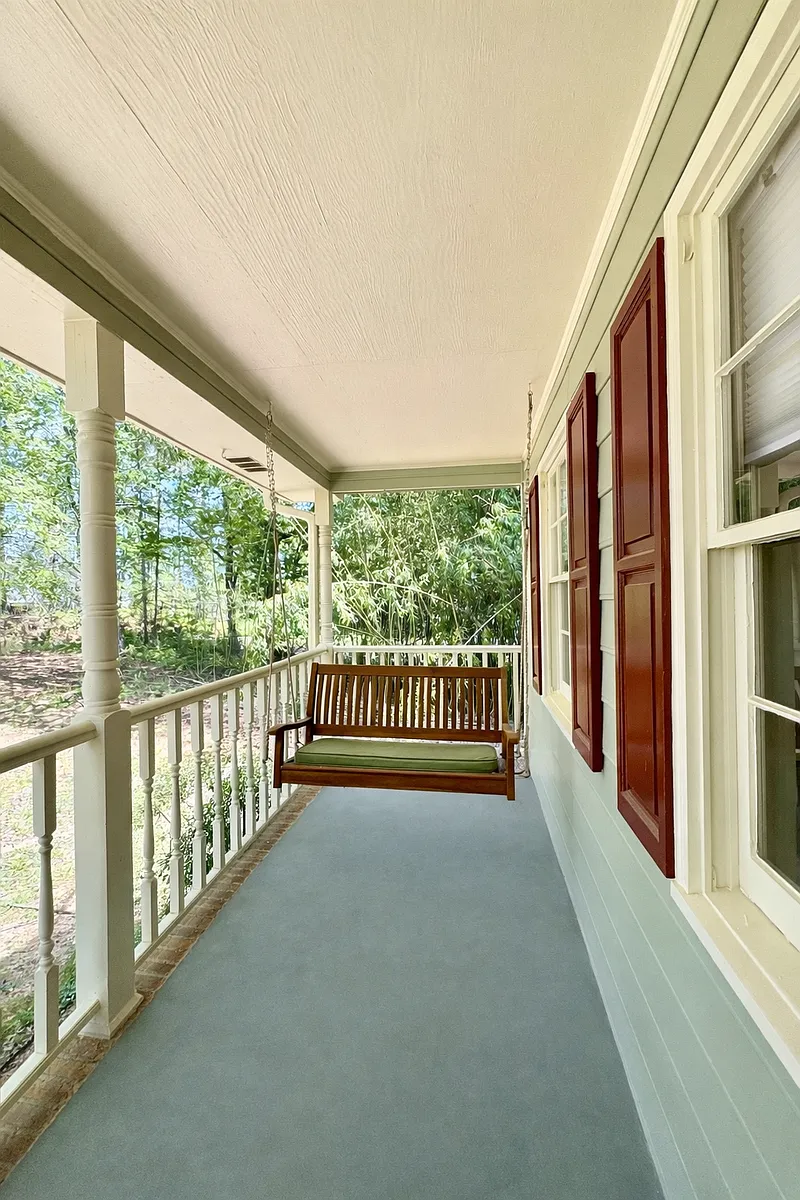 Porch swing front - 1672 Sharpton Trl