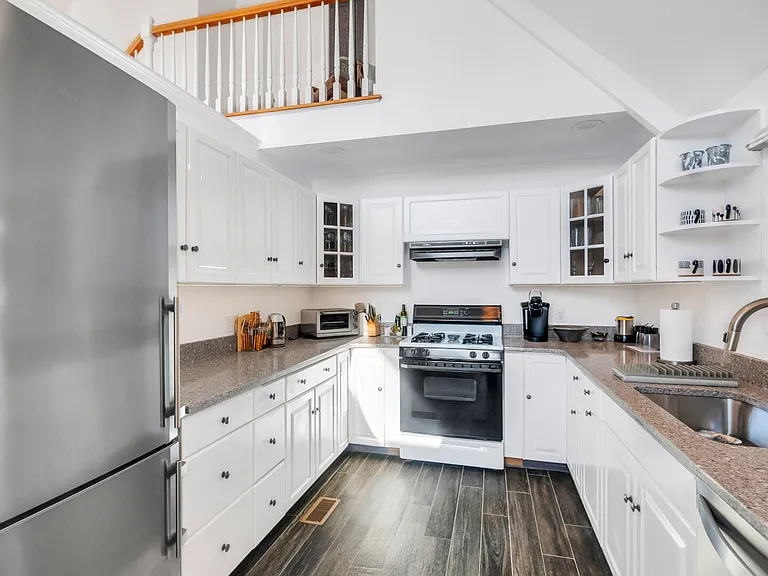 42 Far Pond Rd — Photo 13