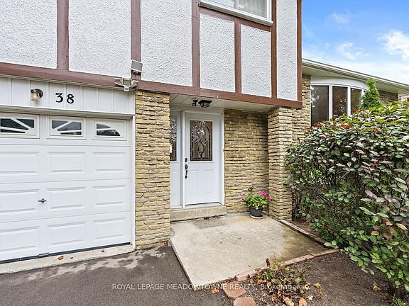 4th image of 38 Jasper Cres