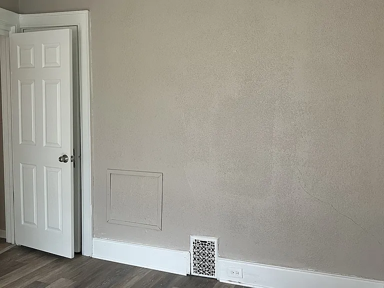 18 Wellington Ave — Photo 8