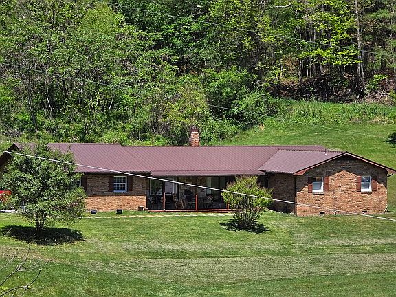 2nd image of 5461 Thackers Branch Rd