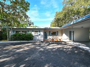 3500 Flores Ave, Sarasota, FL 34239
