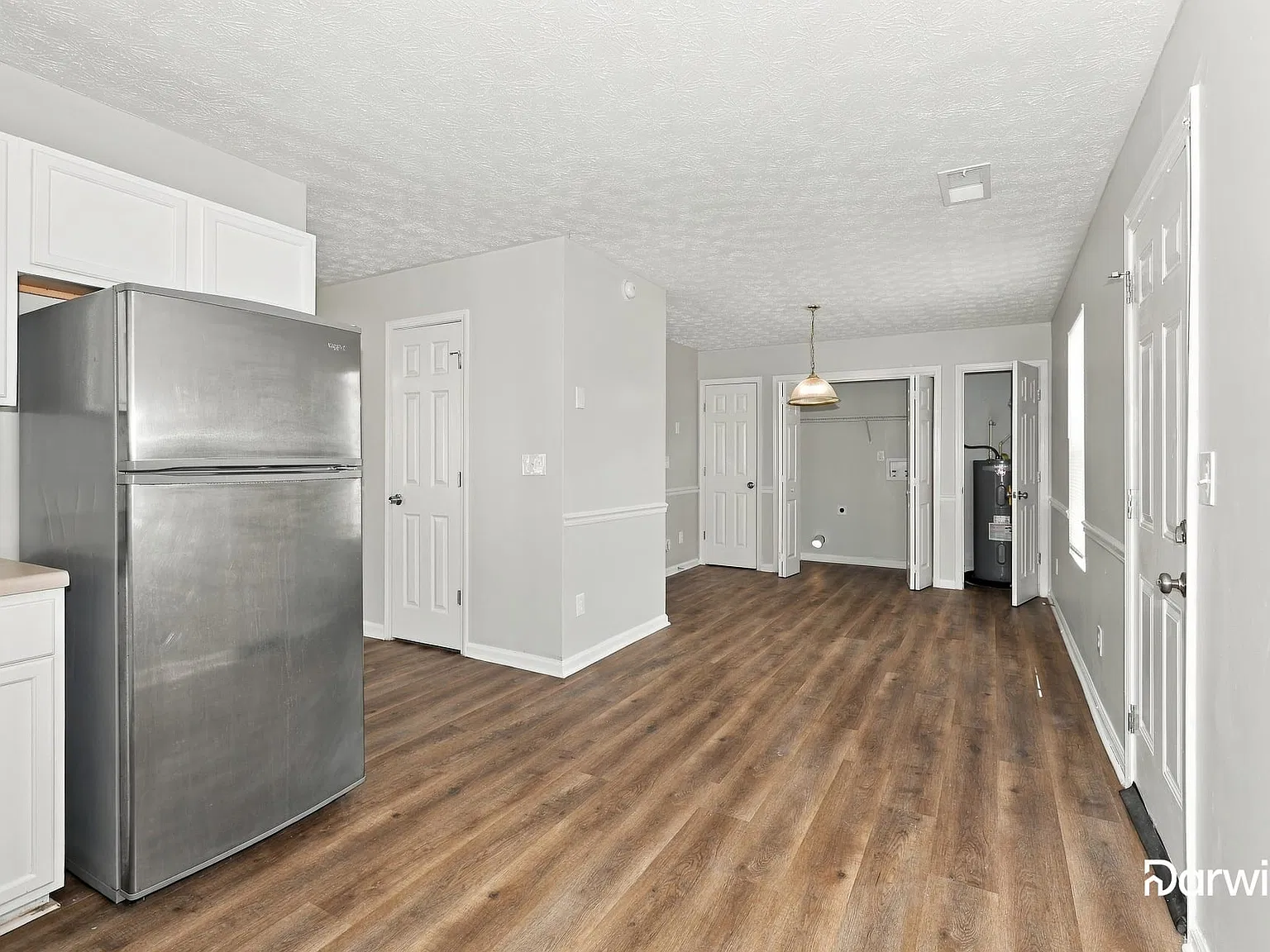 3 bed, 2.5 bath, 1584 sqft, $1,650 — Photo 2