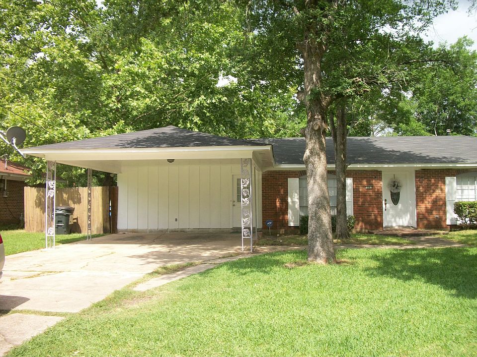 20 Oakwood Dr, Monroe, LA