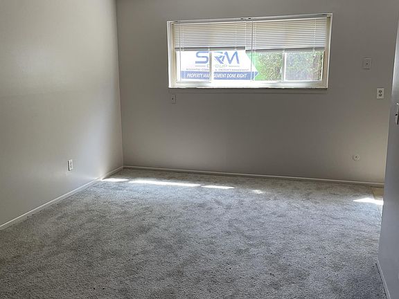 3rd image of 4269 Quarry St #2