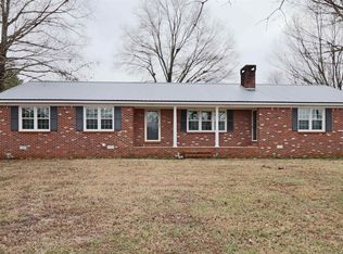 389 Pleasant Hill Rd, Humboldt, TN 38343