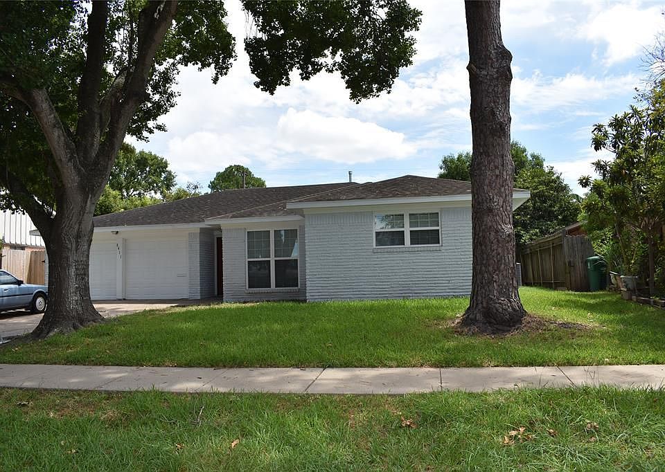 1st image of 8411 Braes River Dr
