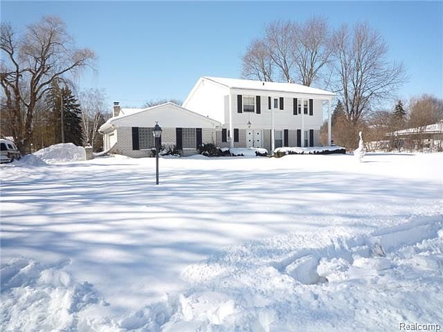 1st image of 30295 Leemoor St