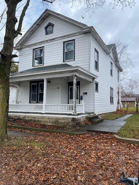2nd image of 529 E 5th St