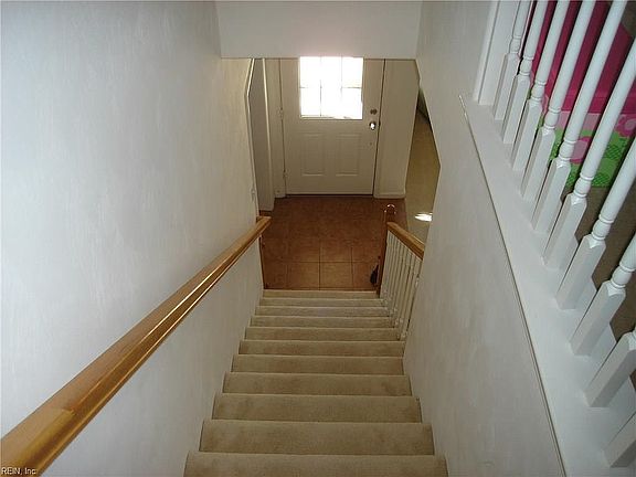4th image of 8120 Lee Hall Ave