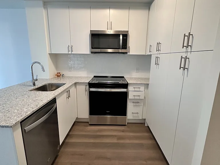 3220 William Coltson Ave #517 — Photo 8