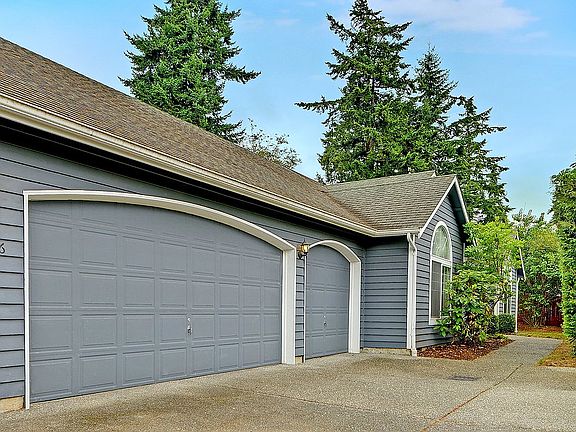 4th image of 20076 10th Ave NW