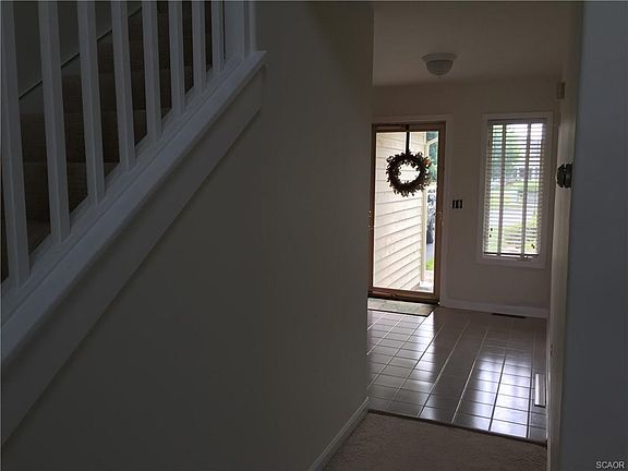 2nd image of 138 Lakeside Dr