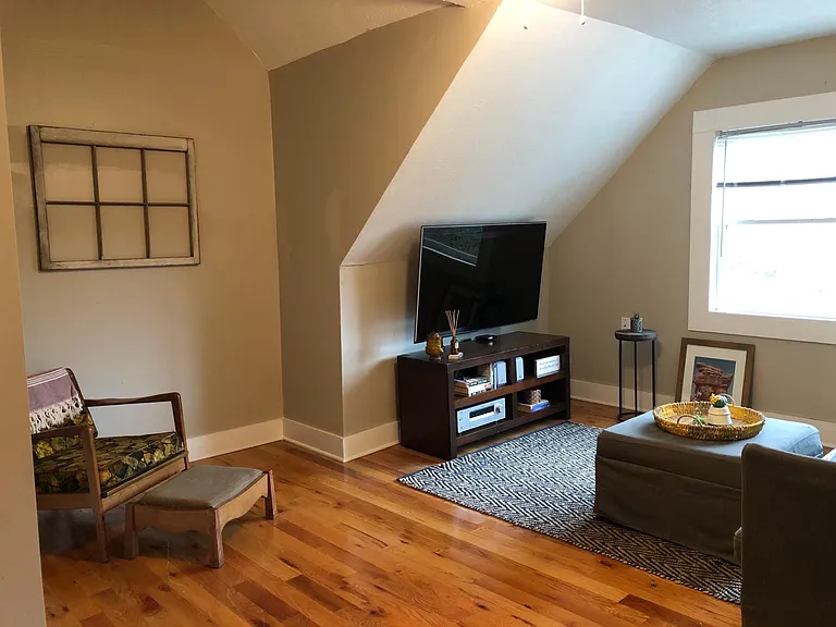 622 Lexington Ave #1 — Photo 5