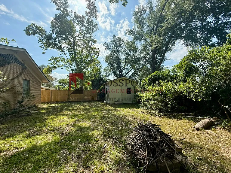 2741 Amy Ln — Photo 29