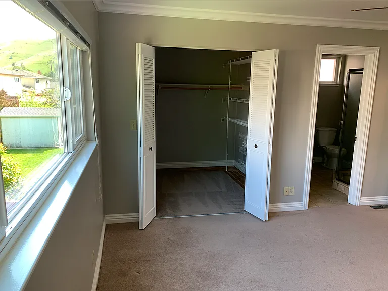 Purple Glen Dr — Photo 10