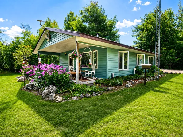 13730 Greenstone Dr, Winchester, WI 54557