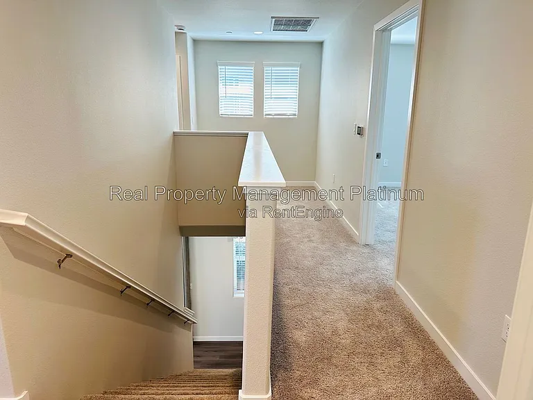 616 Ophelia Ave — Photo 23