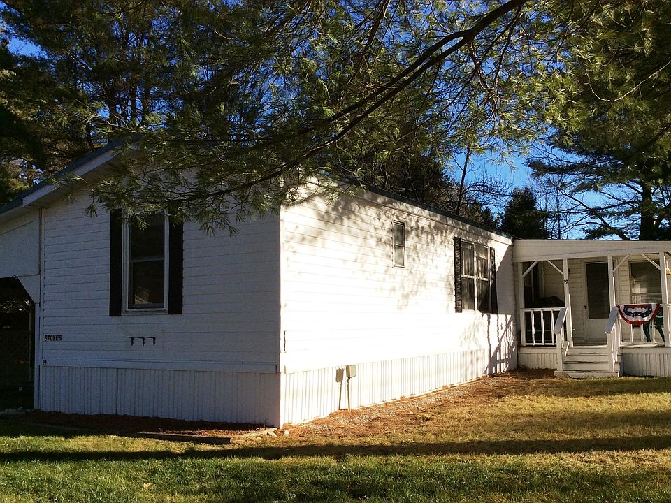 2nd image of 19 Longbow Dr