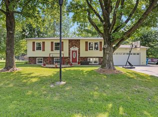 736 Riviera Cir, Edwardsville, IL 62025