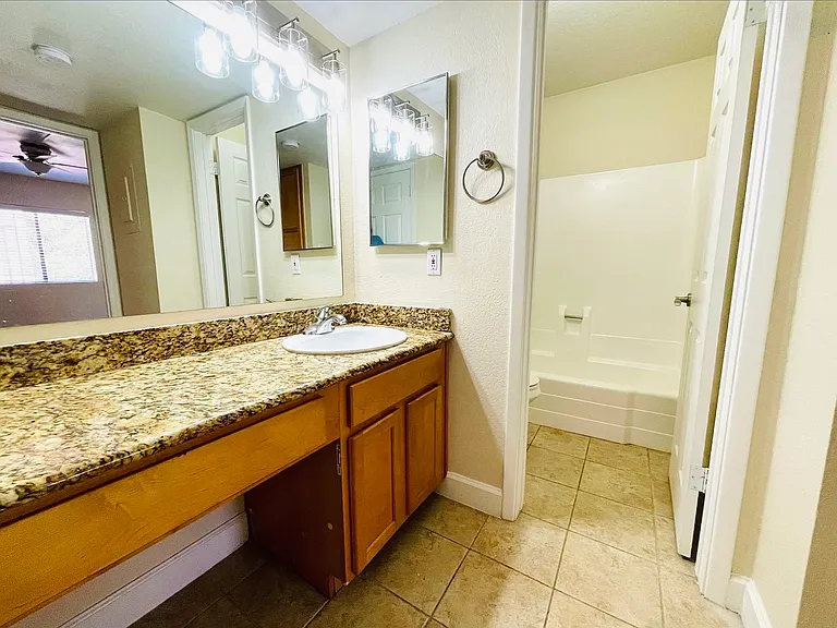 3825 E Camelback Rd #223 — Photo 12