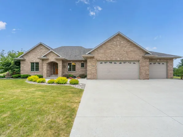 W2869 Autumn Blaze Trl, Seymour, WI 54165