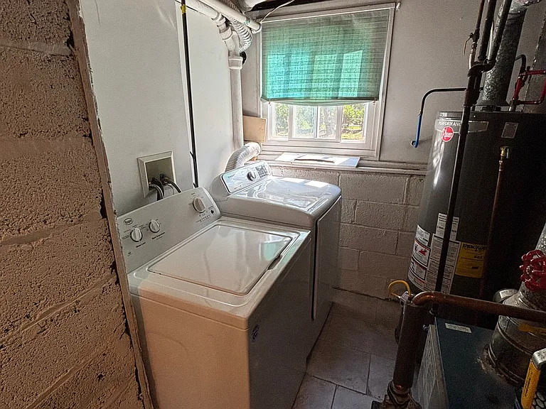 16 Spruce Pl — Photo 19