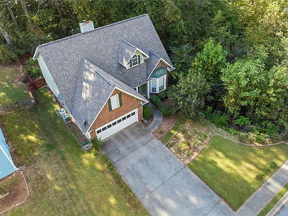 2nd image of 3050 Dogwood Creek Pkwy