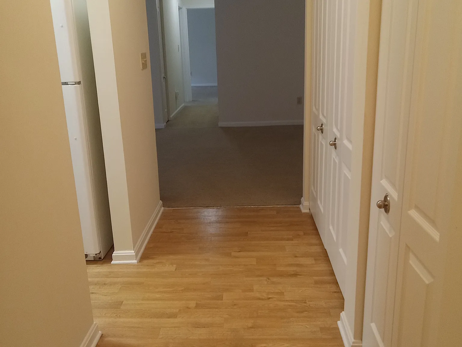2 bed, 975 sqft, $1,900 — Photo 2