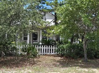 63 Walnut St, Santa Rosa Beach, FL 32459